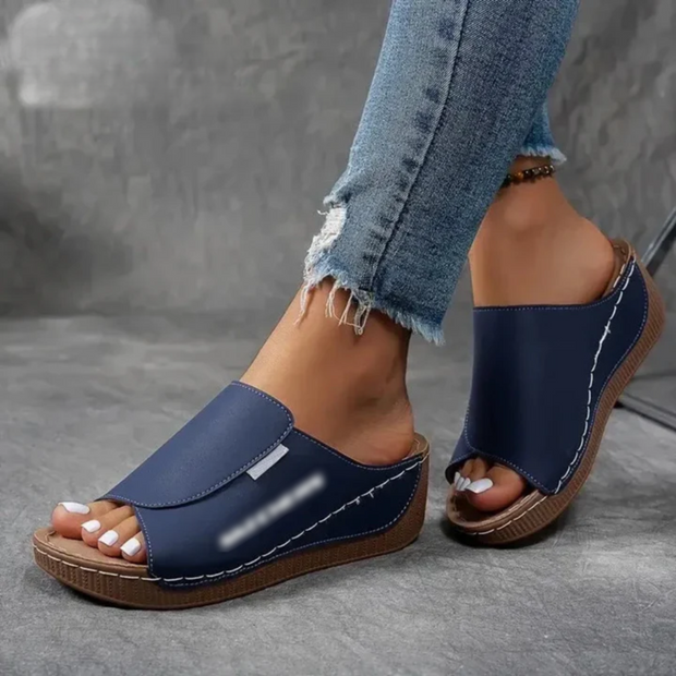 UltraSoft Lift Sandals