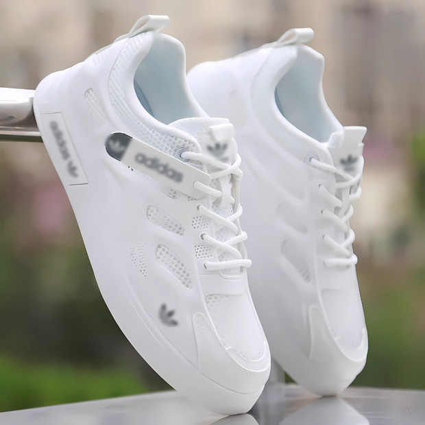AeroStep Sneakers