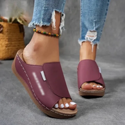 UltraSoft Lift Sandals