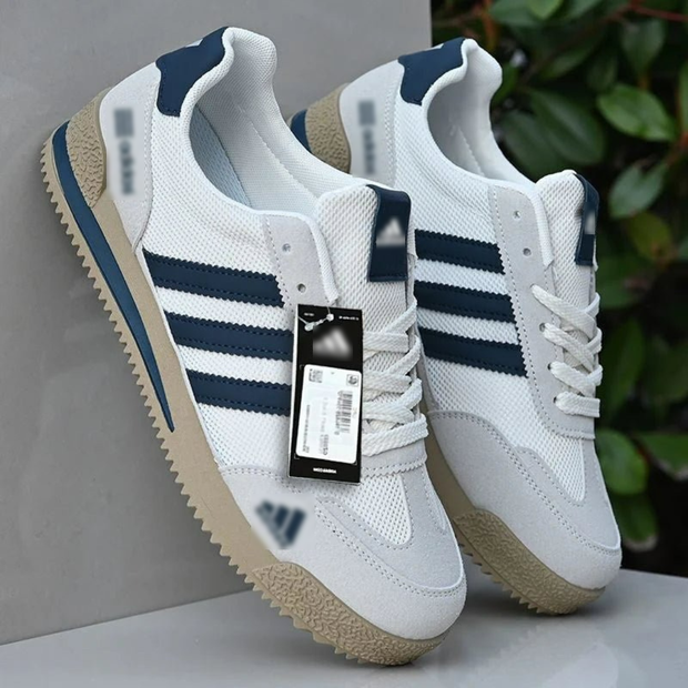 Classic Stride Sneakers